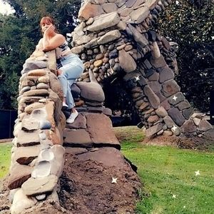 Meet your Posher, Hilda